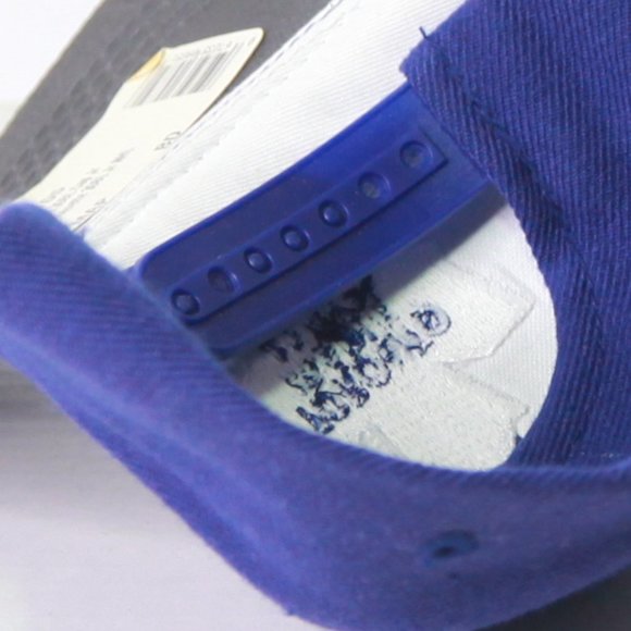 Vintage Toronto Maple Leafs SPL. 28 Baseball Adult Snapback Cap. NWT's - Picture 3 of 7